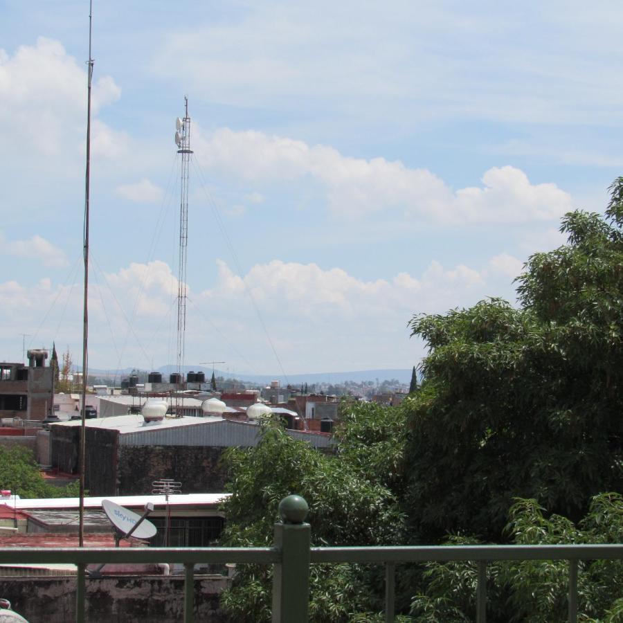 Hostal Casa Castillo Morelia Exterior photo